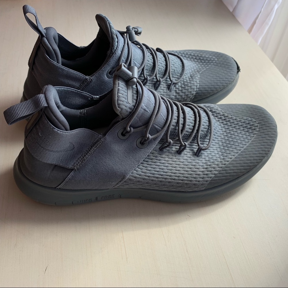 Nike Tennis Shoe